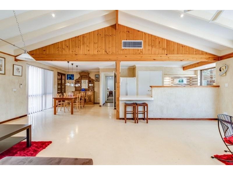 1 Mottee Road, Bateman WA 6150