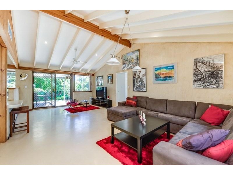 1 Mottee Road, Bateman WA 6150