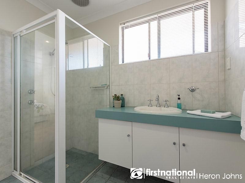 8 Nunn Close, Bateman WA 6150