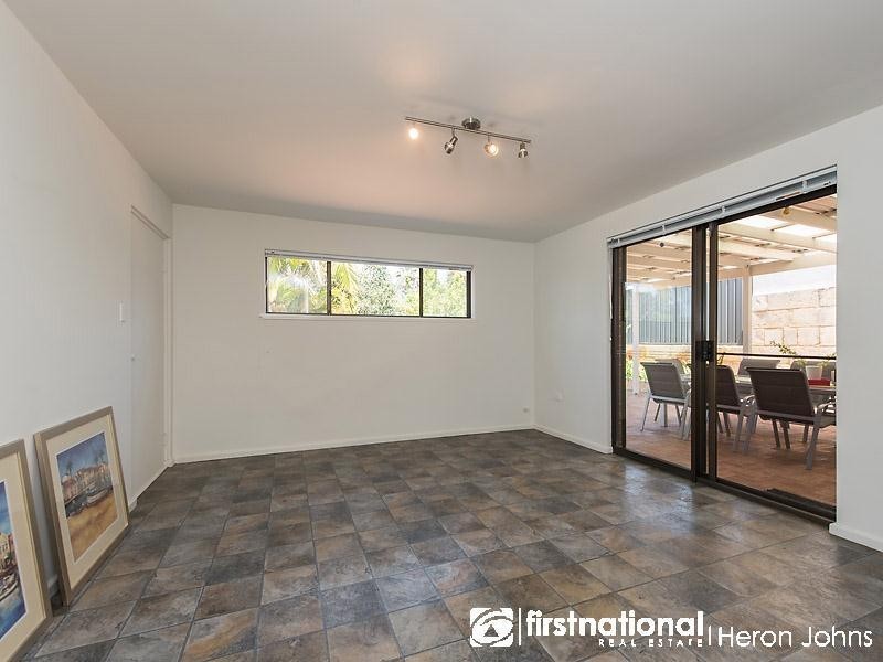 8 Nunn Close, Bateman WA 6150