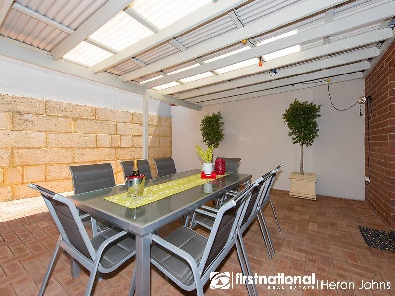 8 Nunn Close, Bateman WA 6150