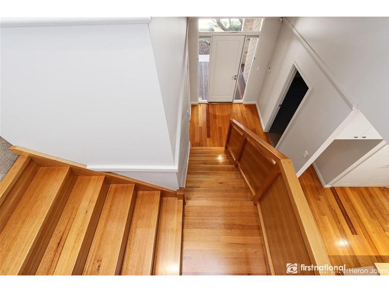 6 Chelsea Circuit, Success WA 6164