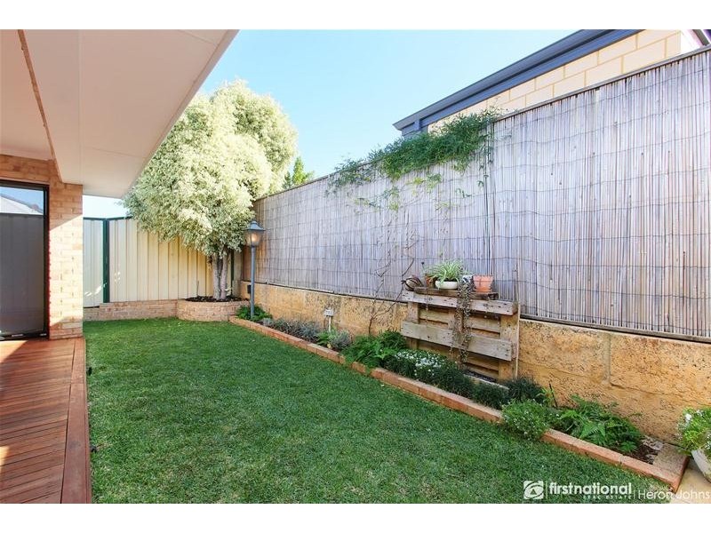 6 Chelsea Circuit, Success WA 6164
