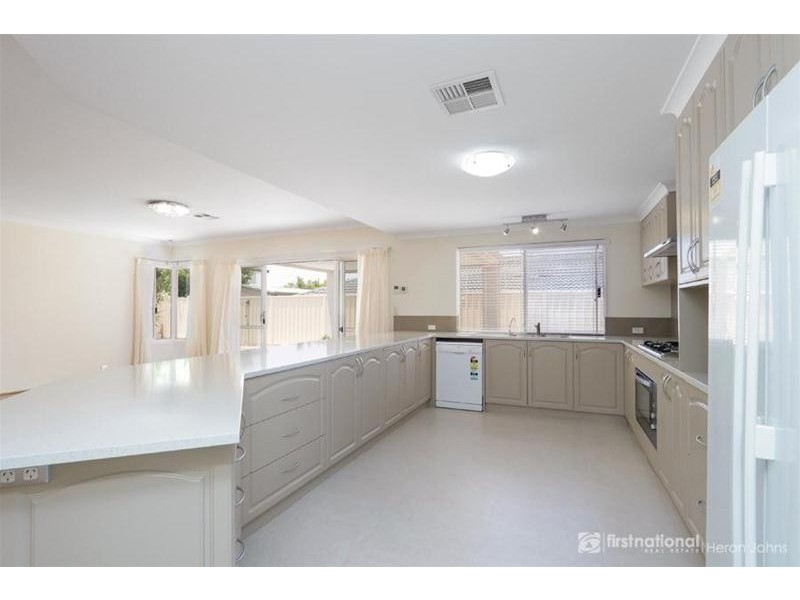 29 Hogarth Way, Bateman WA 6150