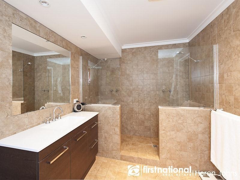 2 Tully Court, Bull Creek WA 6149