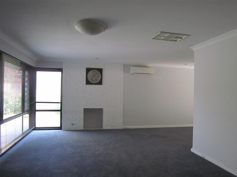 60 Bull Creek Road, Rossmoyne WA 6148