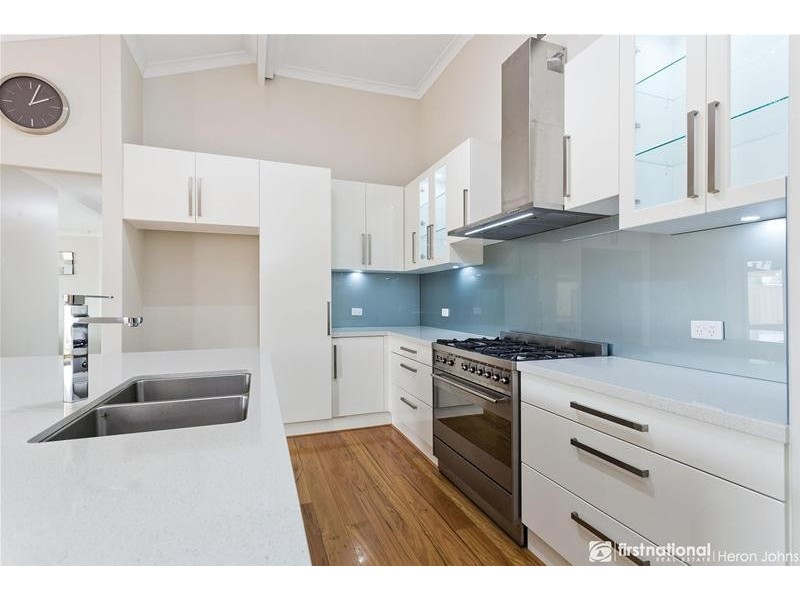 4 Gledhill Way, Leeming WA 6149