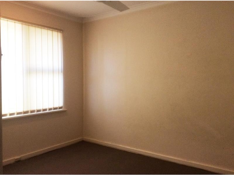 10 Modillion Avenue, Shelley WA 6148