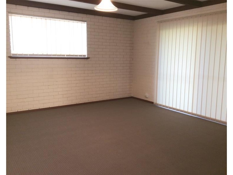 10 Modillion Avenue, Shelley WA 6148