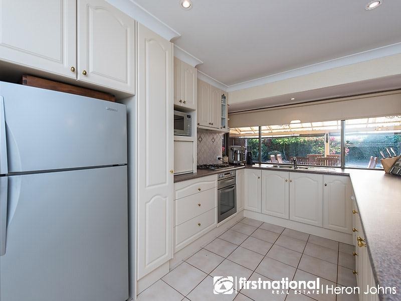 17 Vance Place, Bull Creek WA 6149