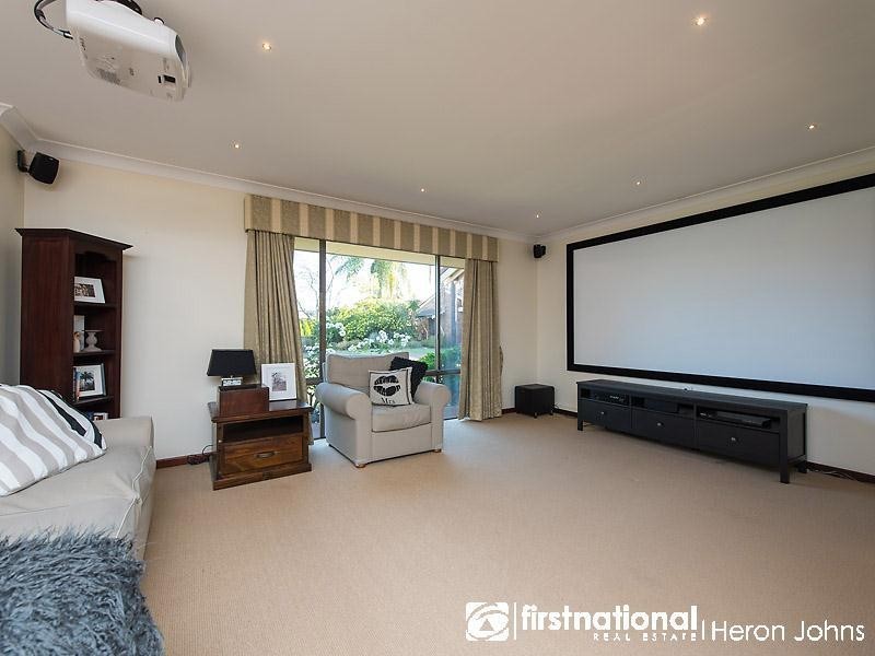 17 Vance Place, Bull Creek WA 6149