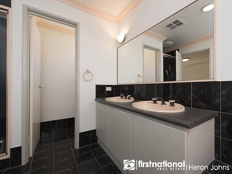 85 Prescott Drive, Kardinya WA 6163