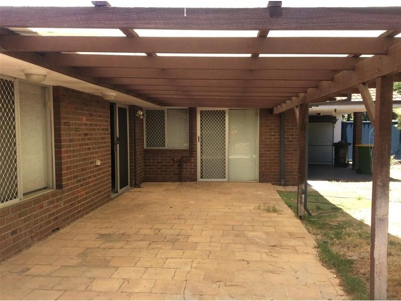 21 Lochee Way, Bull Creek WA 6149