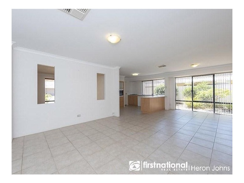 4 Colgrave Mews, South Lake WA 6164