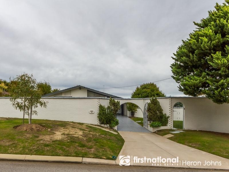24 Flamingo Way, Willetton WA 6155