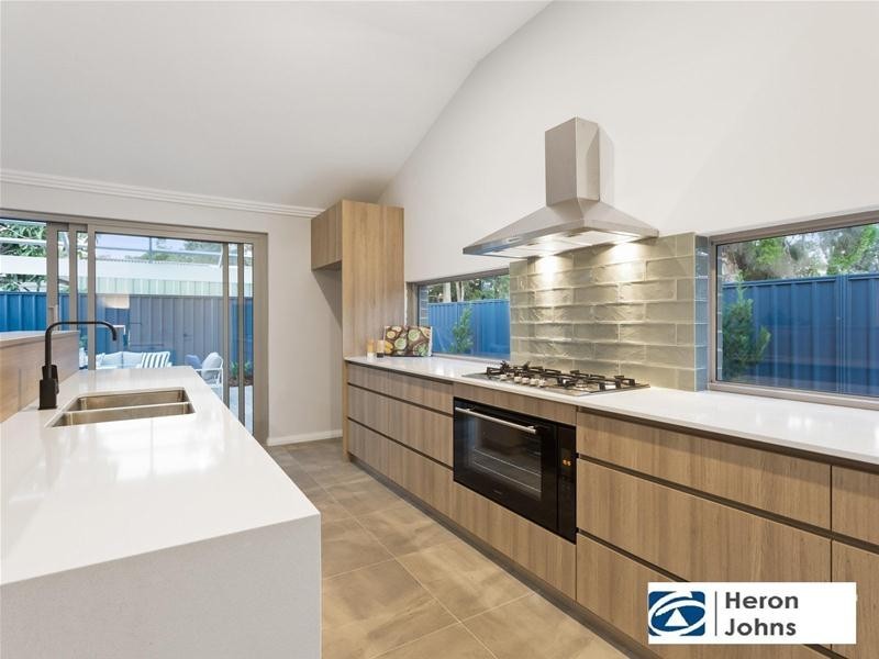 4 Lefroy Road, Bull Creek WA 6149