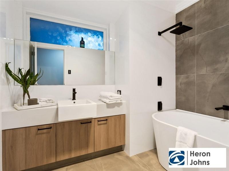 4 Lefroy Road, Bull Creek WA 6149