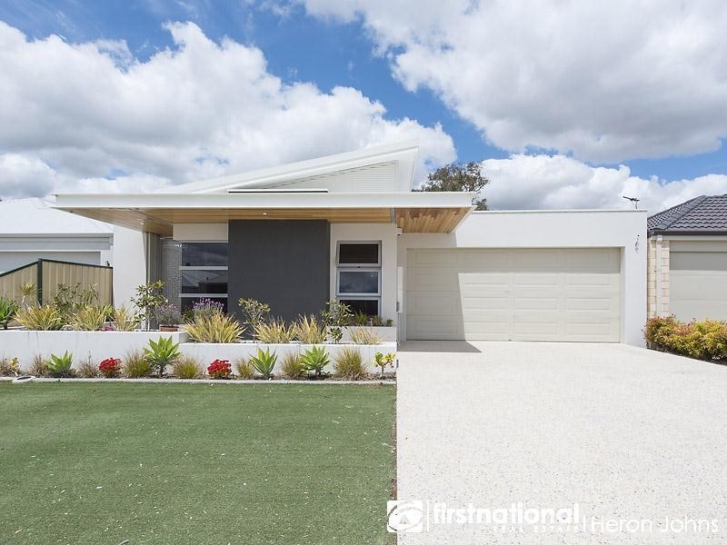 79 Minerva Loop, Success WA 6164