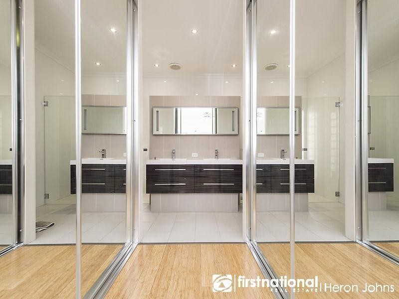 79 Minerva Loop, Success WA 6164