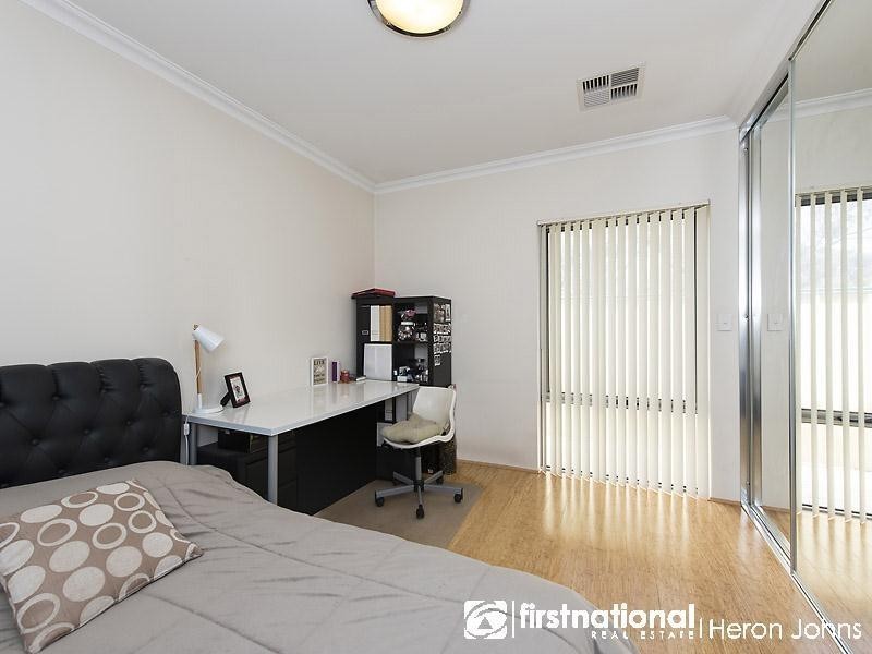 79 Minerva Loop, Success WA 6164