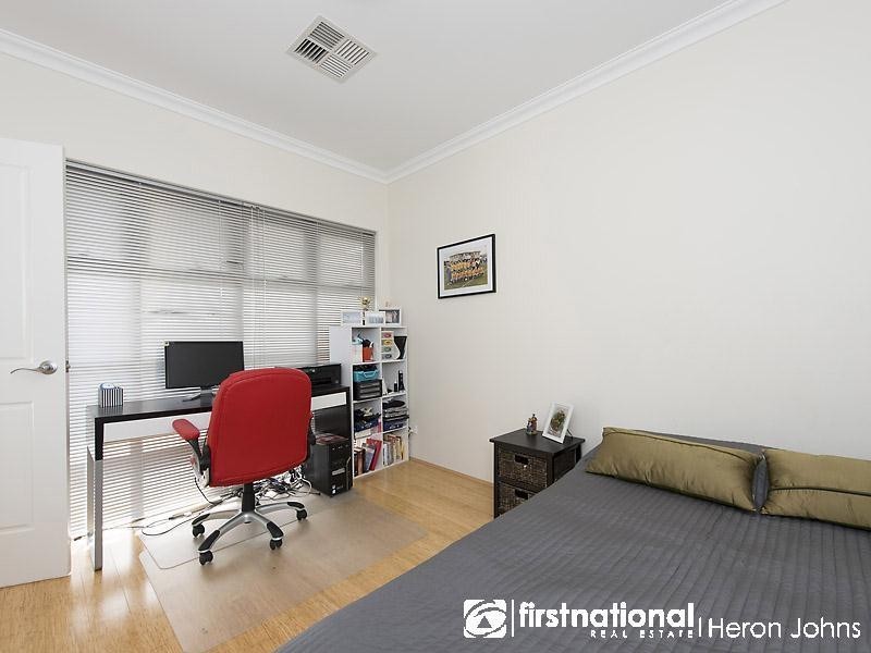 79 Minerva Loop, Success WA 6164