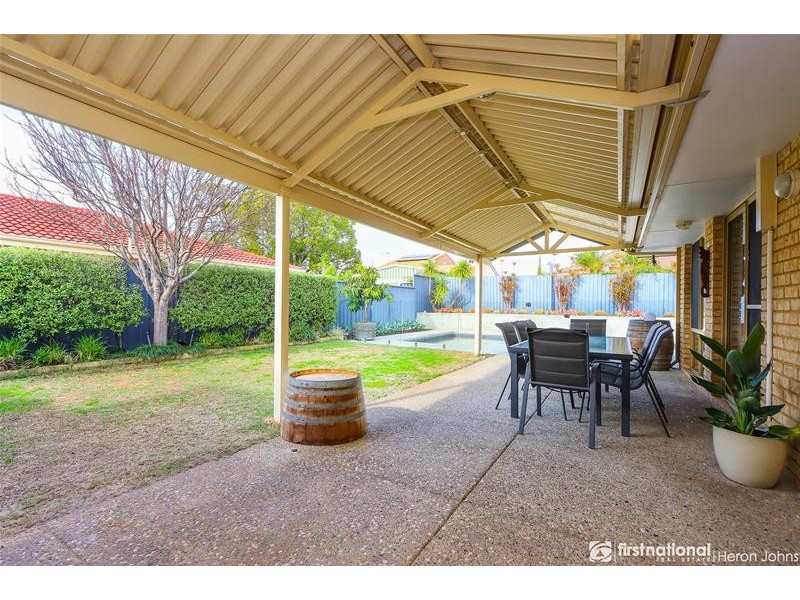 27 Brockman Avenue, Bull Creek WA 6149