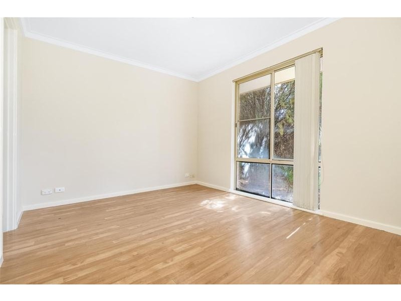 5 Charrington Court, Leeming WA 6149