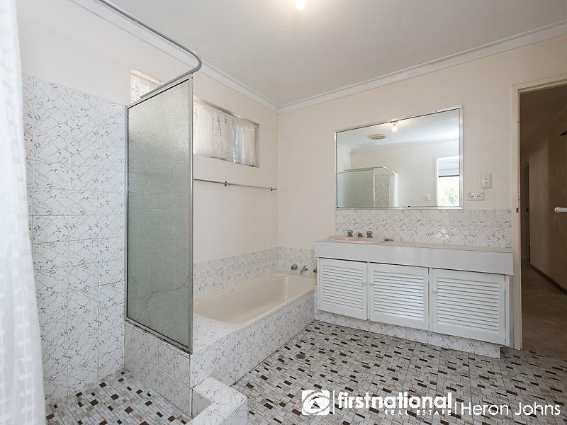 124 Darley Circle, Bull Creek WA 6149