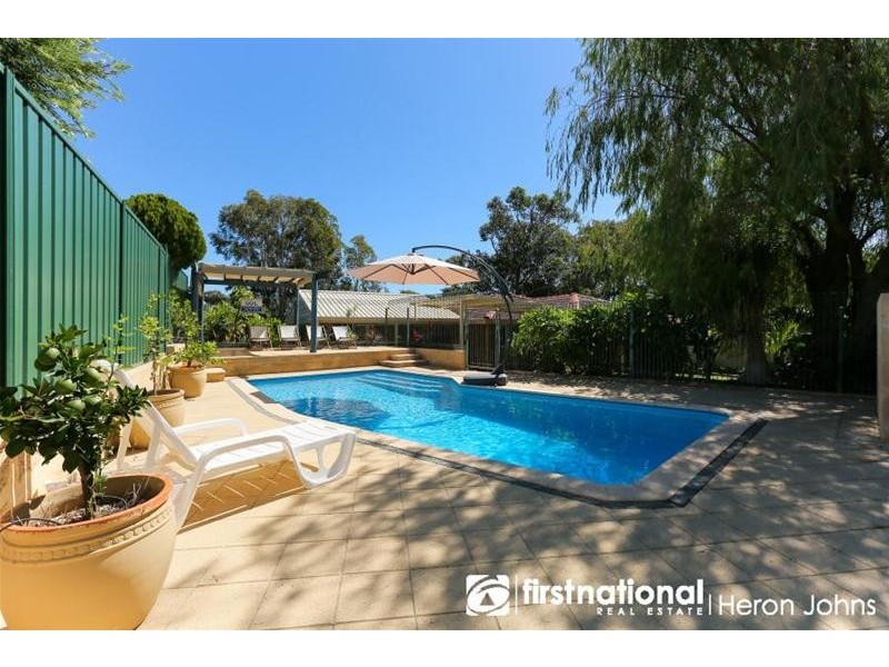 13 Stafford Court, Leeming WA 6149