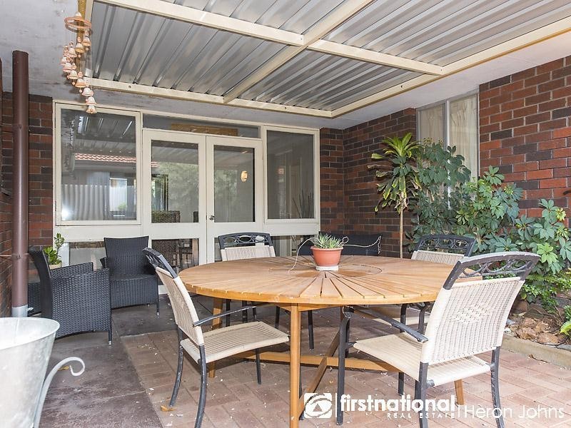 11 Vigors Avenue, Bull Creek WA 6149