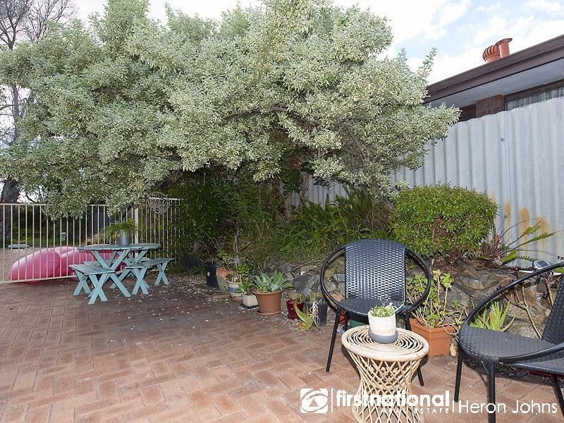 11 Vigors Avenue, Bull Creek WA 6149