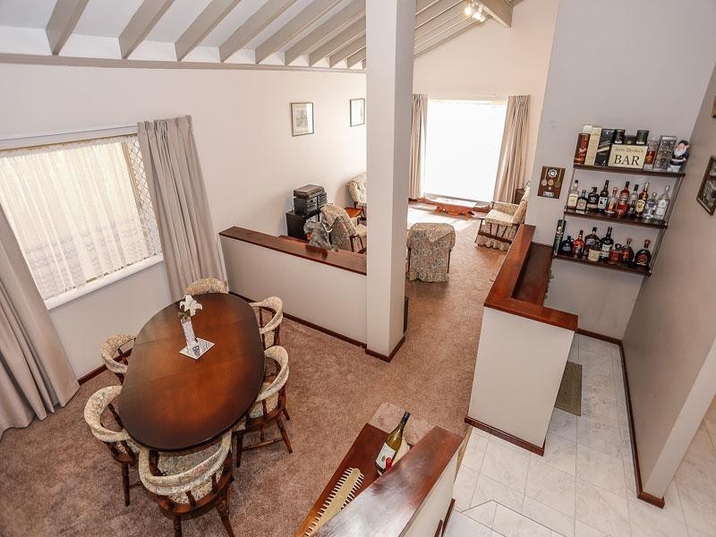 10 Burtenshaw Close, Leeming WA 6149