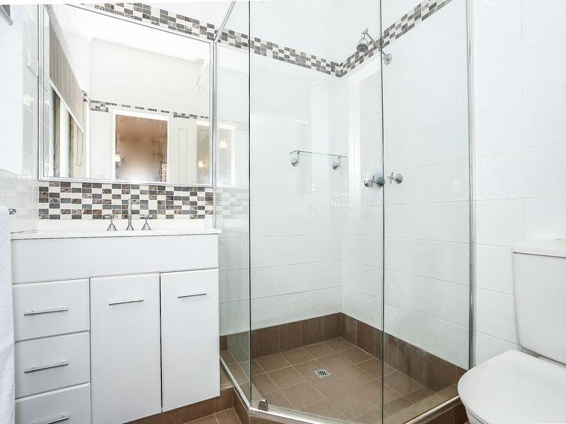 10 Burtenshaw Close, Leeming WA 6149