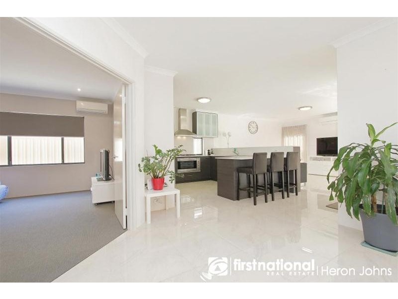 6 Knox Cove, Wilson WA 6107