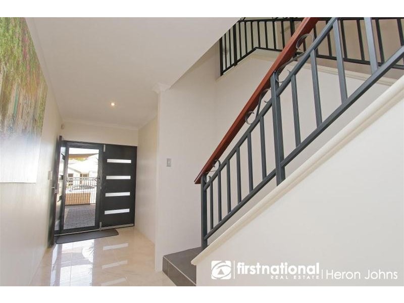 6 Knox Cove, Wilson WA 6107