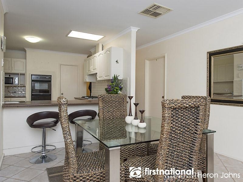 11 Vigors Avenue, Bull Creek WA 6149