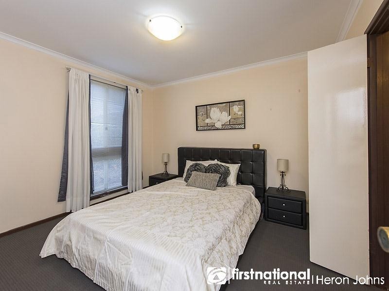 11 Vigors Avenue, Bull Creek WA 6149