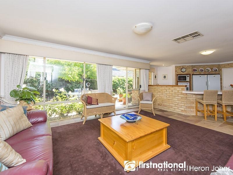 17 Moran Close, Bull Creek WA 6149