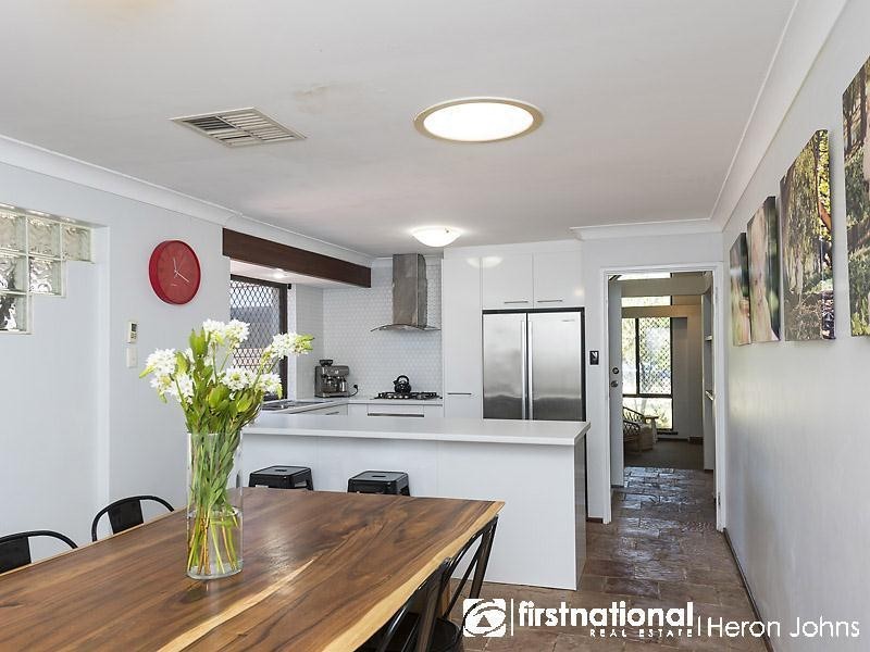 6 Nicholay Court, Bull Creek WA 6149