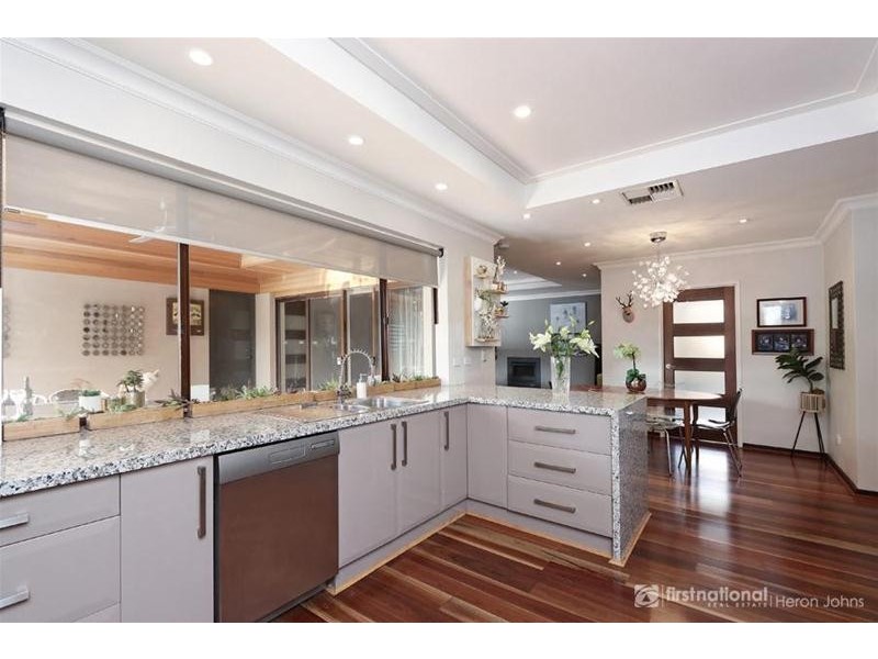 6 Hartung Way, Bull Creek WA 6149