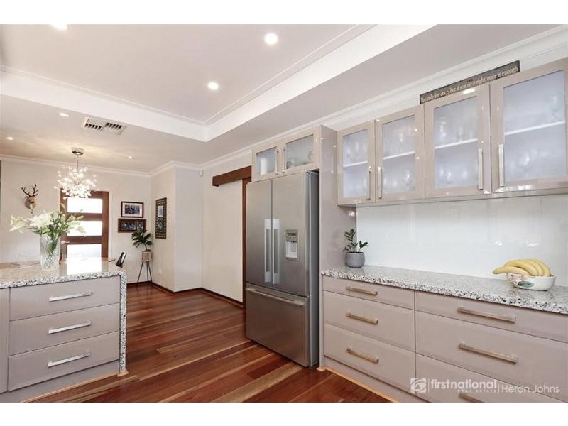 6 Hartung Way, Bull Creek WA 6149