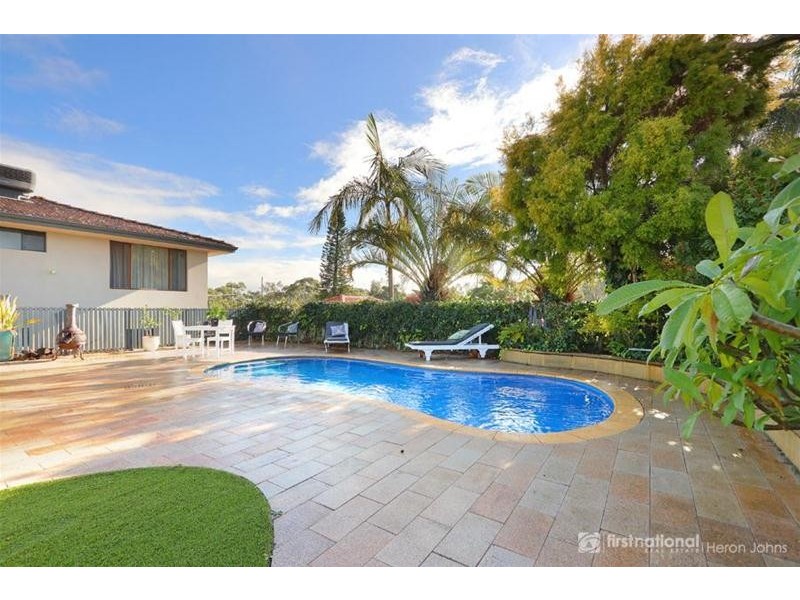 6 Hartung Way, Bull Creek WA 6149