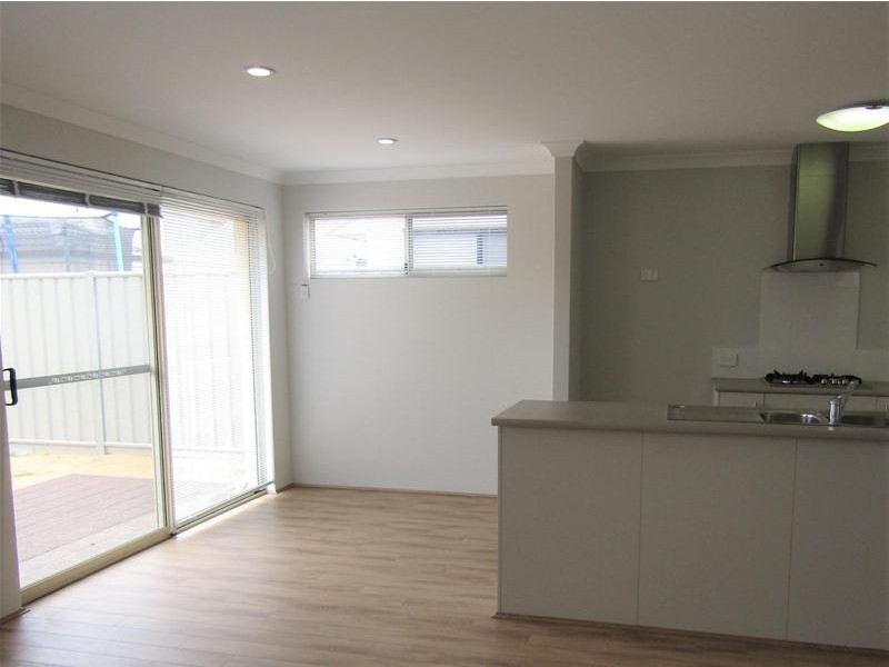 67 Ryhill Crescent, Wellard WA 6170