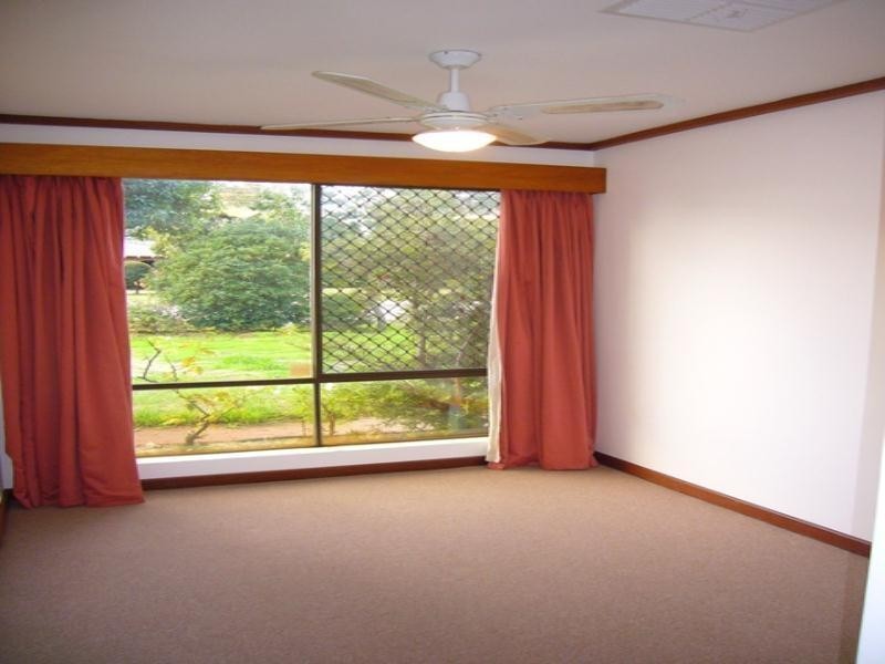 16 Parry Avenue, Bateman WA 6150