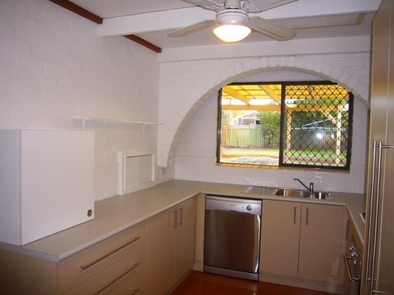 16 Parry Avenue, Bateman WA 6150