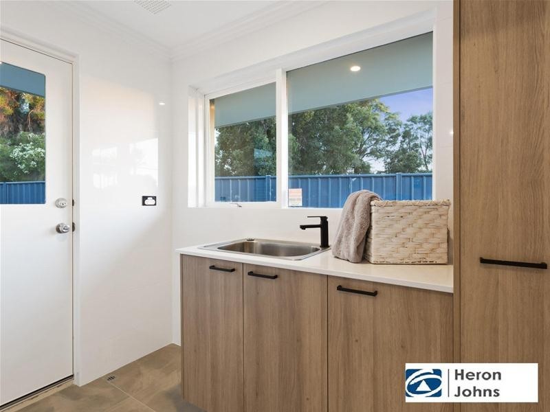 4 Lefroy Road, Bull Creek WA 6149