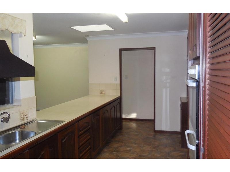 28 Woodpecker Avenue, Willetton WA 6155