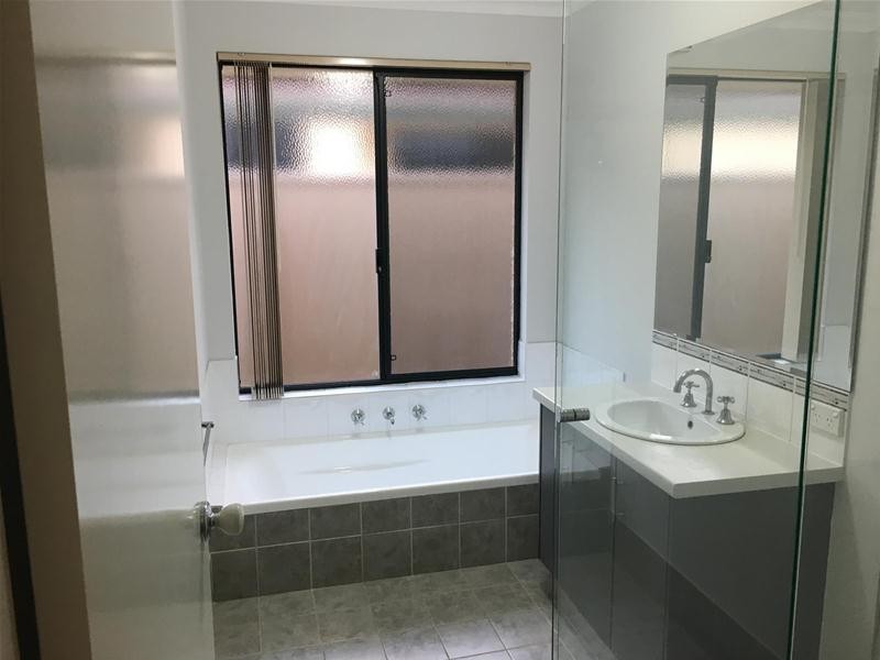 42 Walkingdale Promenade, Southern River WA 6110