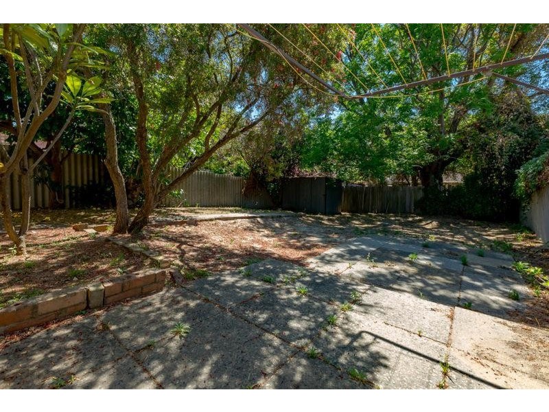 170 Riseley Street, Booragoon WA 6154