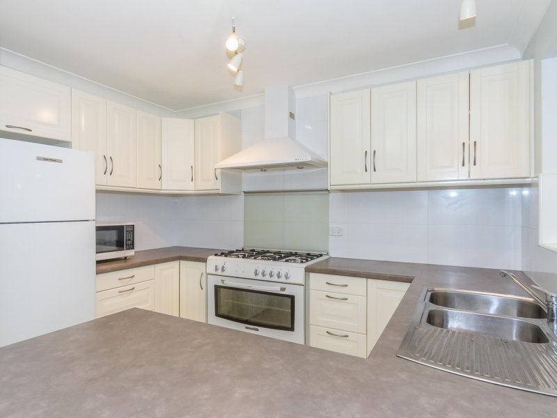 1A Hogarth Way, Bateman WA 6150